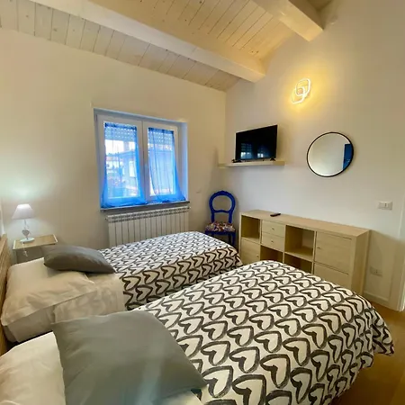 In Centro Paese Apartment