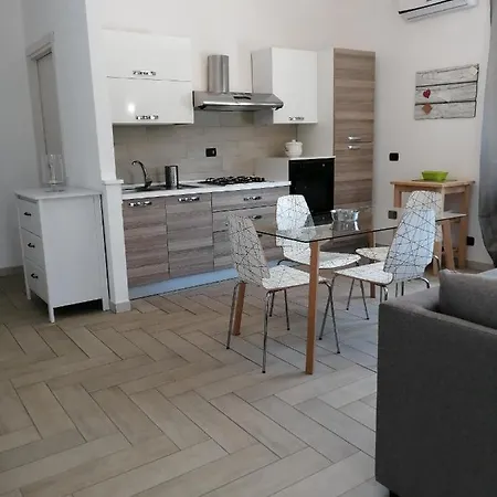 In Centro Paese Apartment